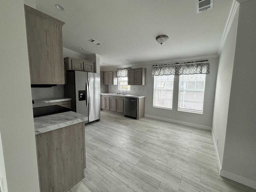 28 Nyborg Ave - Photo 4 of 25