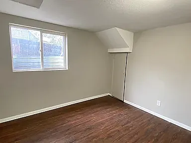 4665 West Exposition Avenue - Photo 7 of 9