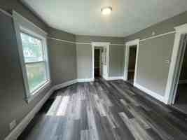 featured image of 2201 N 32nd St