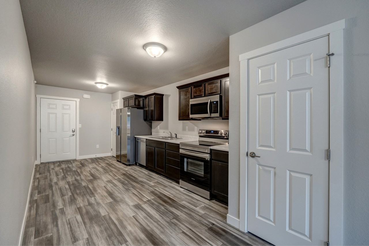 4823 5th Street - Photo 3 of 50