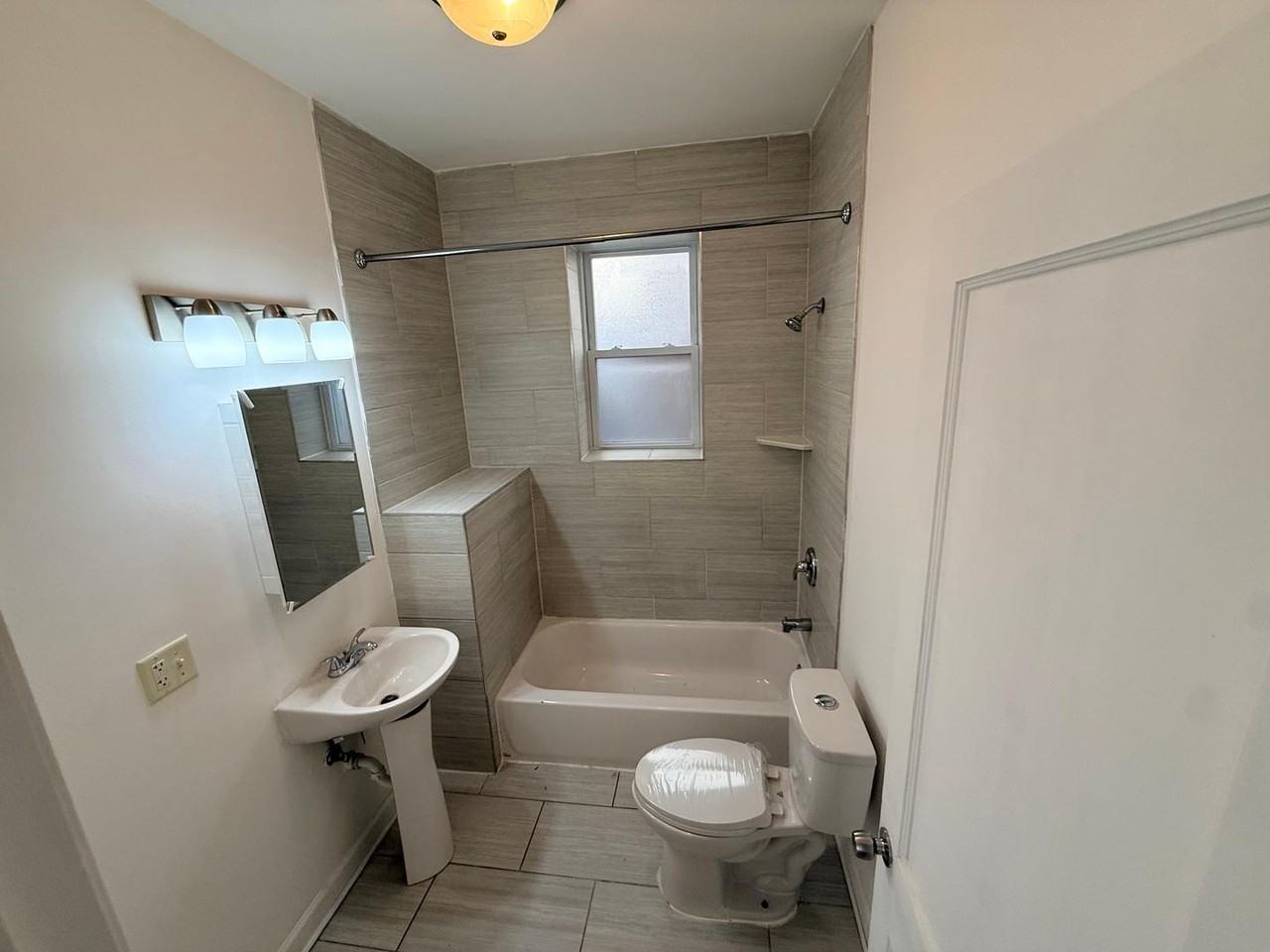 1903 S 49th Ave #1 - Photo 3 of 10