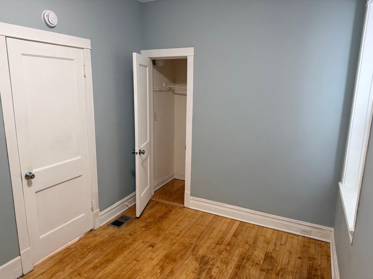 1903 S 49th Ave #1 - Photo 4 of 10