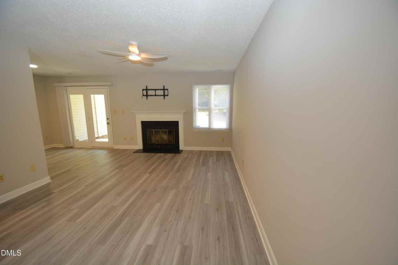 3319 Tarleton E - Photo 3 of 11