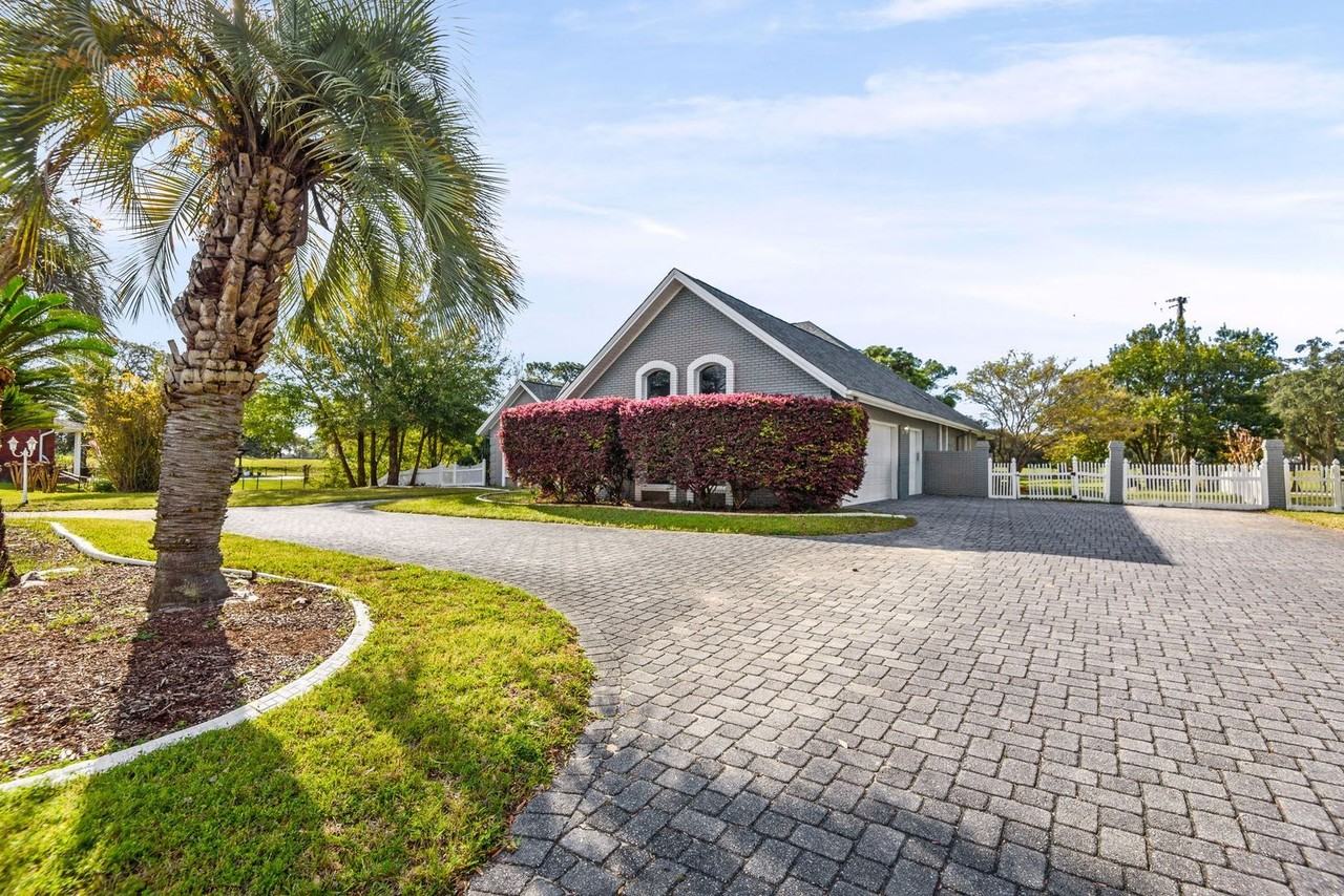 83 Lake Lorraine Cir - Photo 4 of 50