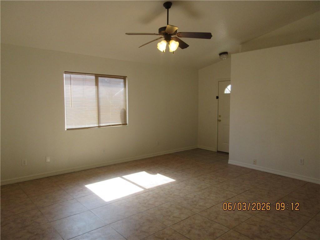 2807 Louise Ave - Photo 2 of 12
