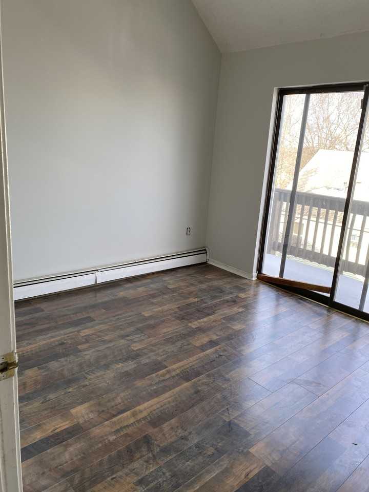 604 Chelmsford Street - Photo 4 of 4