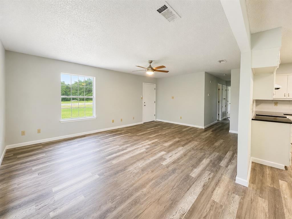 700 County Road 4122 - Photo 4 of 11