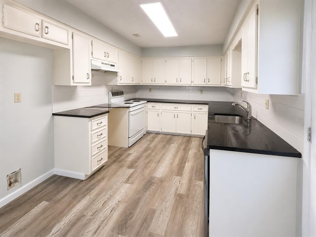 700 County Road 4122 - Photo 5 of 11