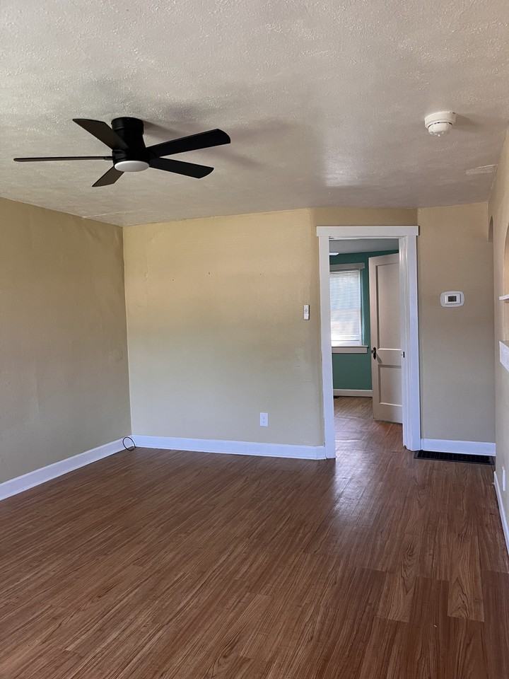 303 Hope Avenue - Photo 5 of 17