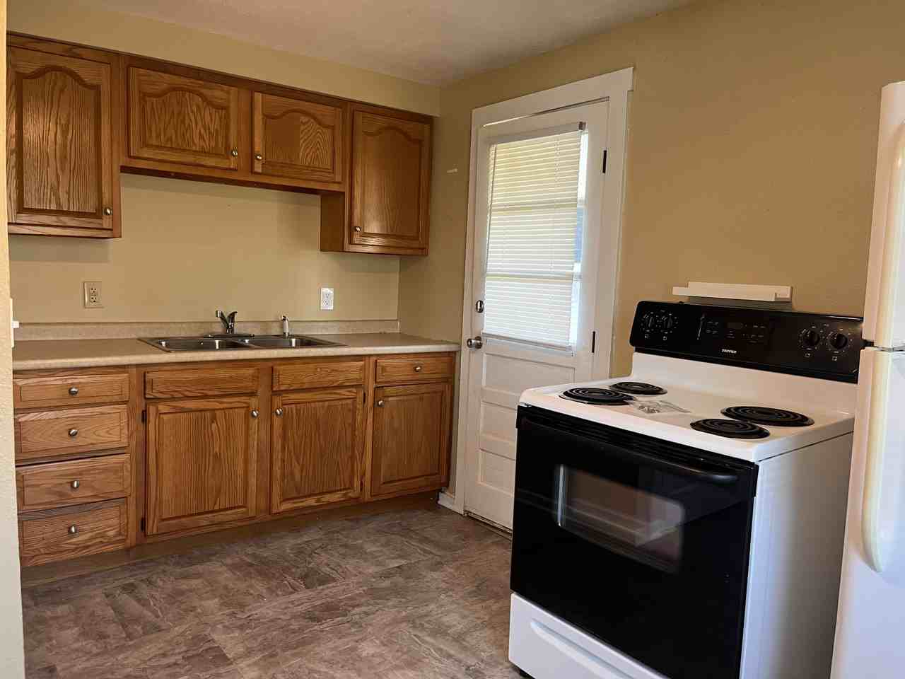 303 Hope Avenue - Photo 7 of 17