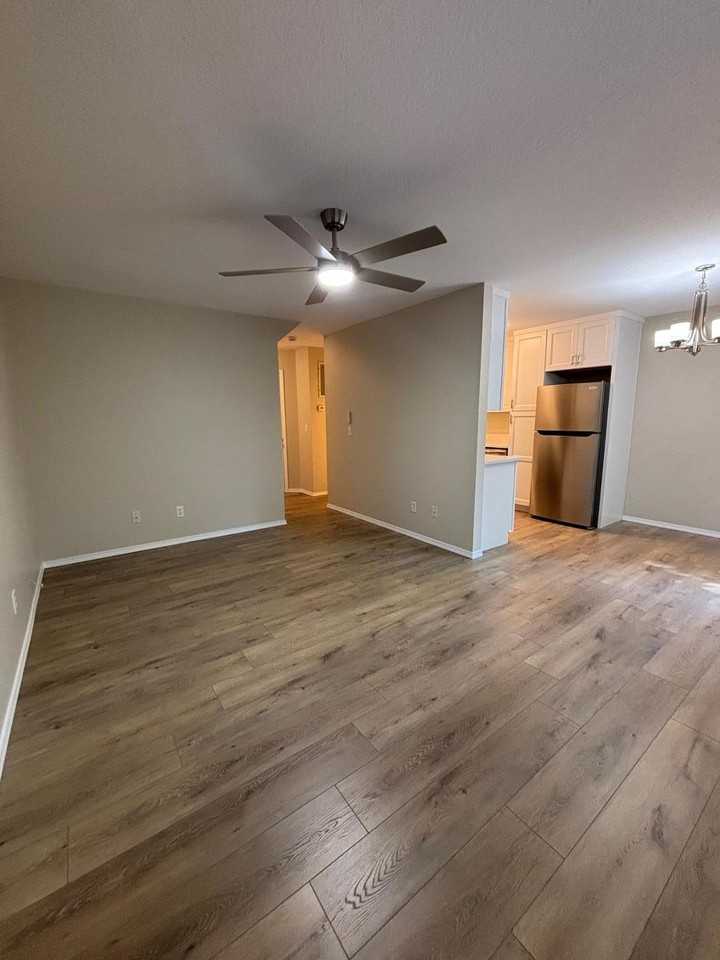 57 Sw 206th Ave - Photo 6 of 27