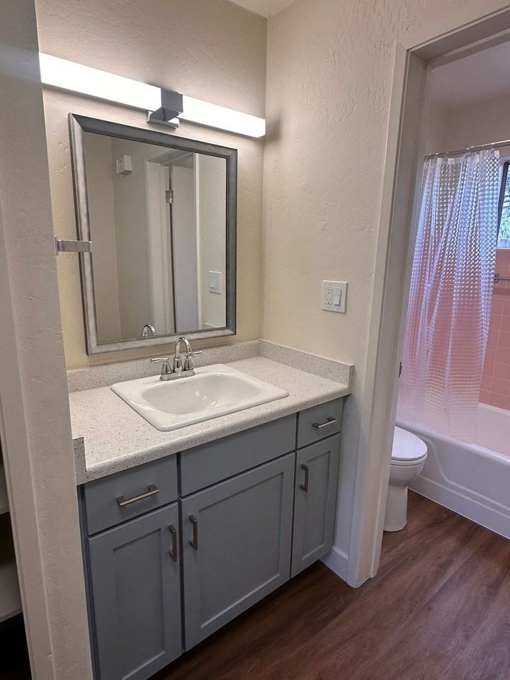 3271 3271 - 3285 Beard Rd - Photo 7 of 9