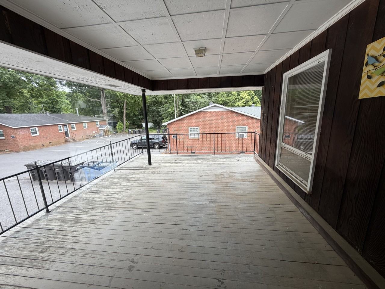 646B East Broad St - Photo 4 of 12