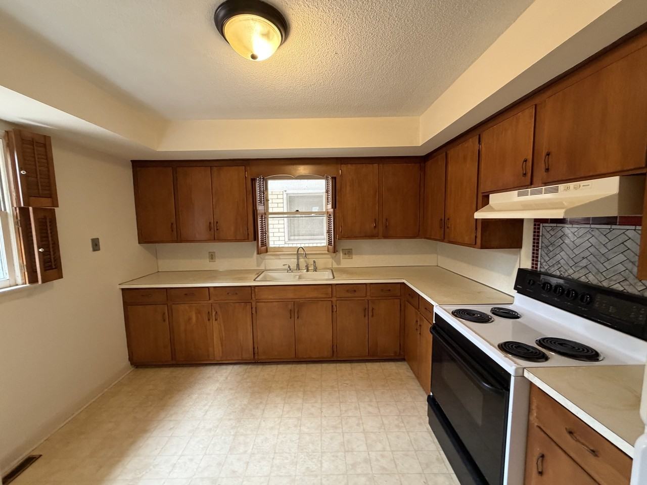 646B East Broad St - Photo 5 of 12