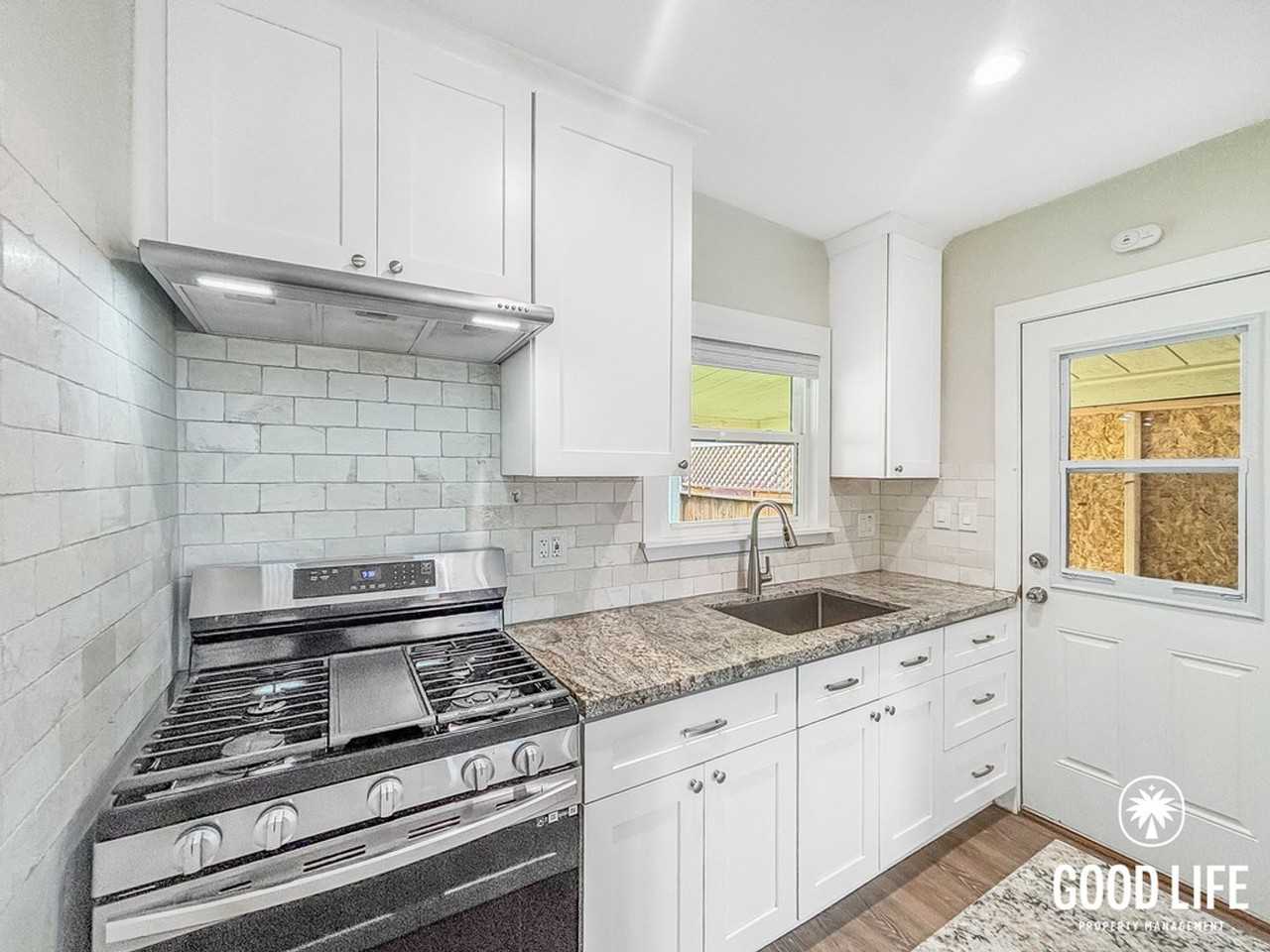 1225 Buenos Ave - Photo 6 of 22