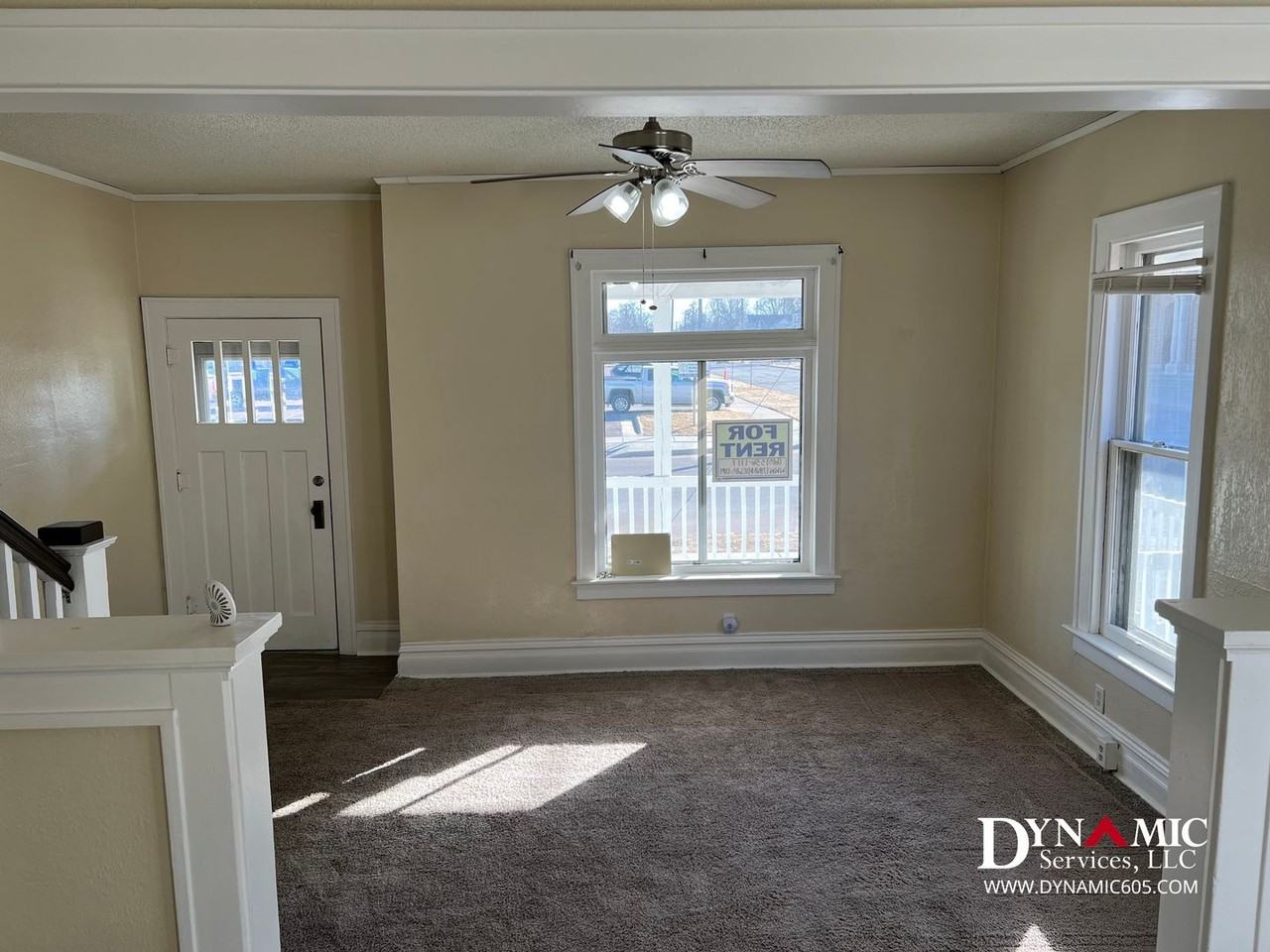 424 W 12th St - Photo 2 of 34
