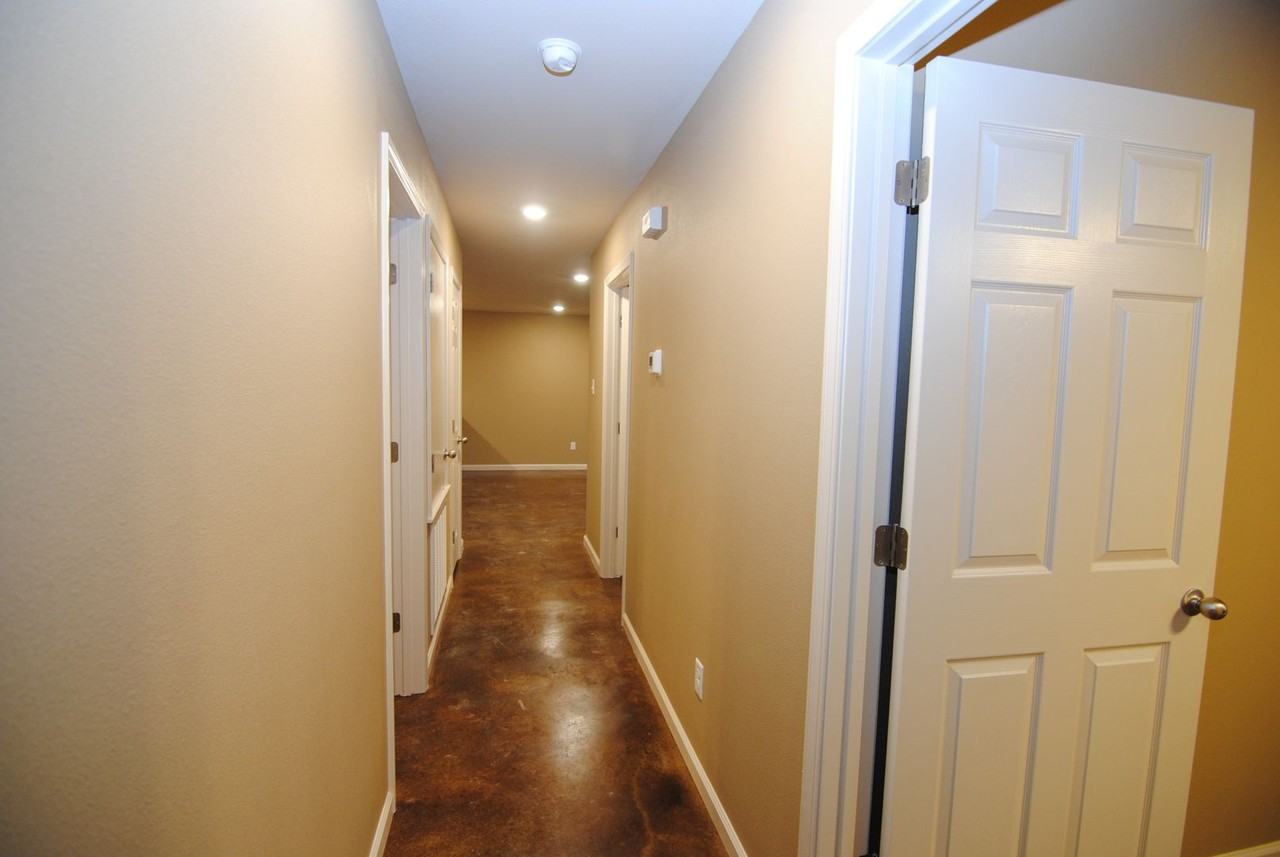 208 Kelso Rd - Photo 7 of 14