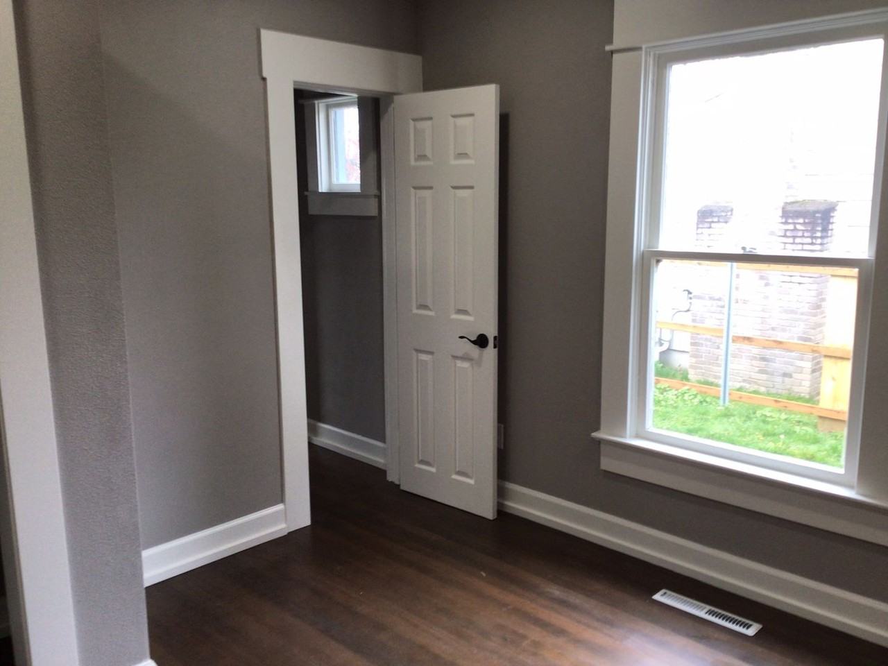 477 I St - Photo 7 of 26
