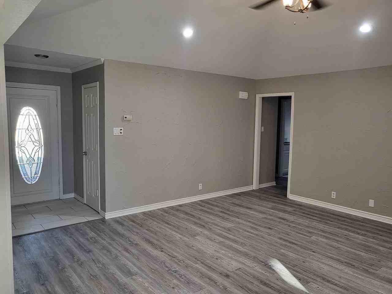 7404 Glen Haven Dr - Photo 6 of 24