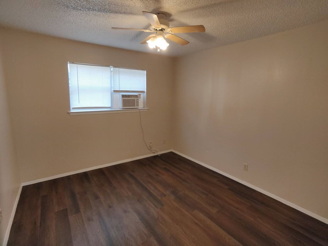 Shadywood Apartments - Photo 3 of 11