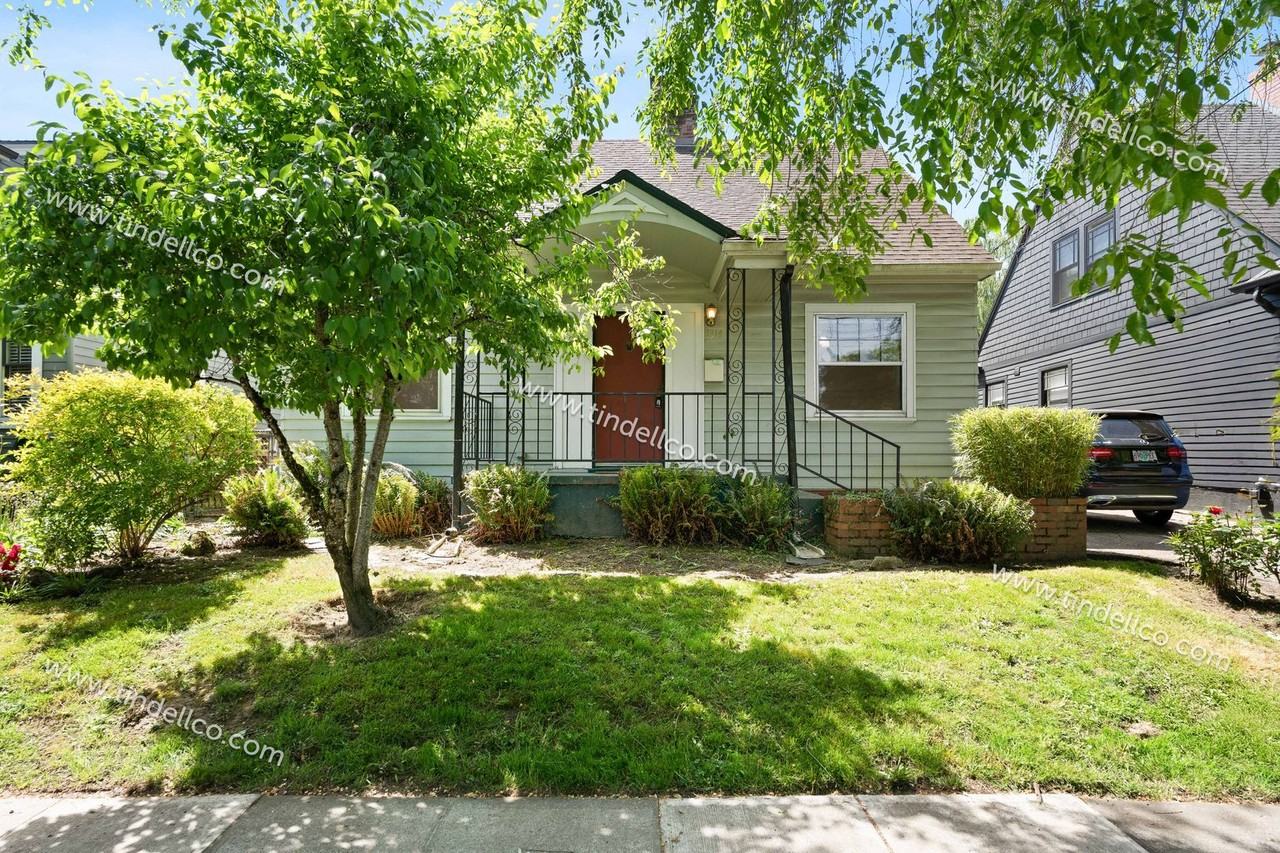 1314 Se Birch St - Photo 2 of 28