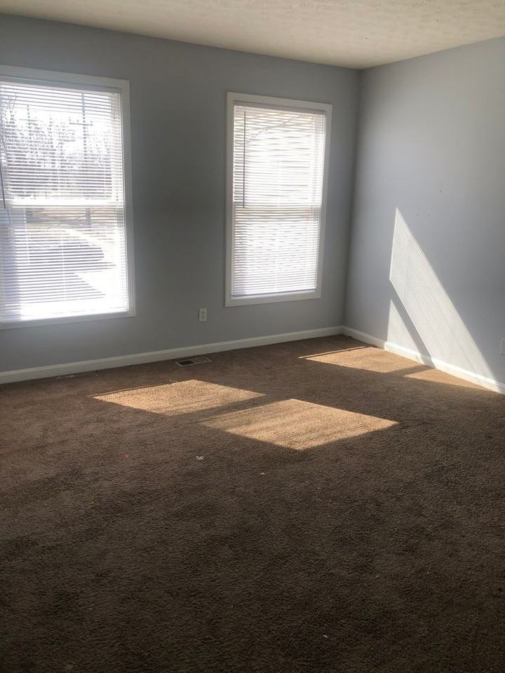 2729 W Chestnut St - Photo 7 of 10