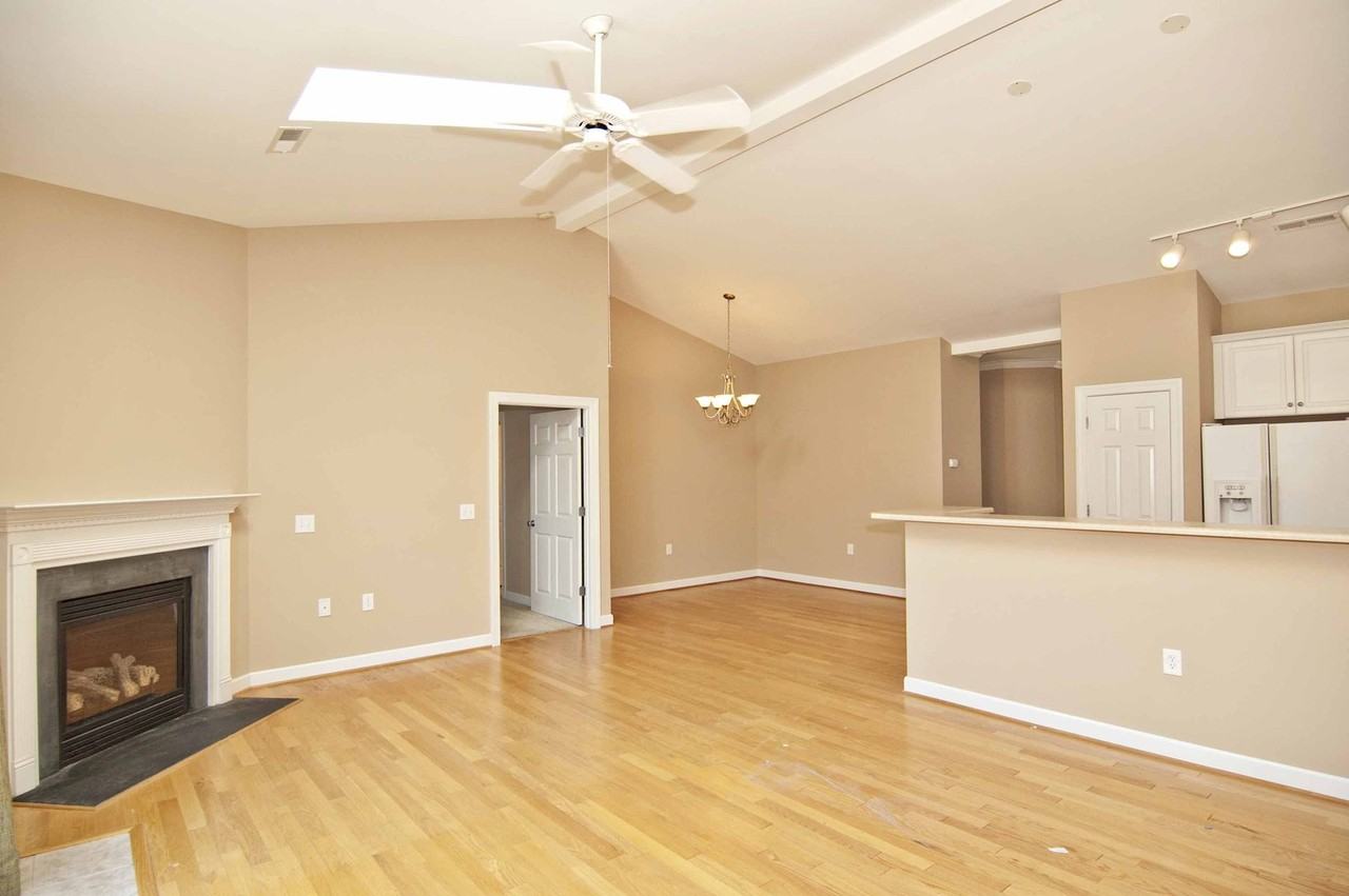 337 Monlandil Dr - Photo 2 of 10