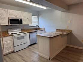 2811 U-171 2811 S.W. Archer Rd. - Photo 1 of 1