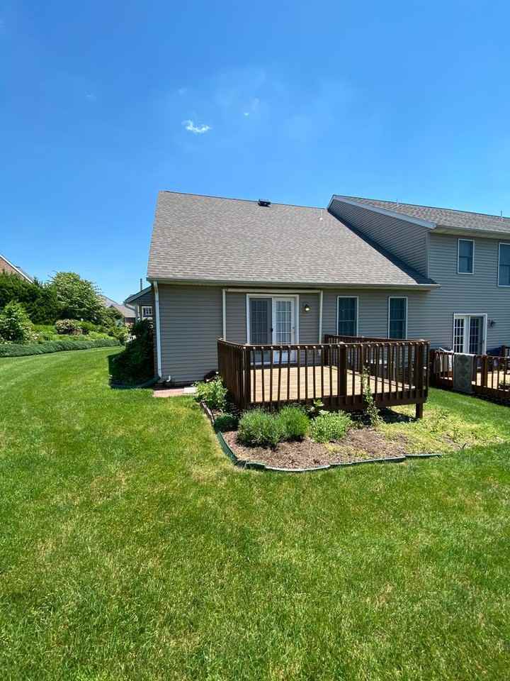 472 Hillside Dr - Photo 3 of 36