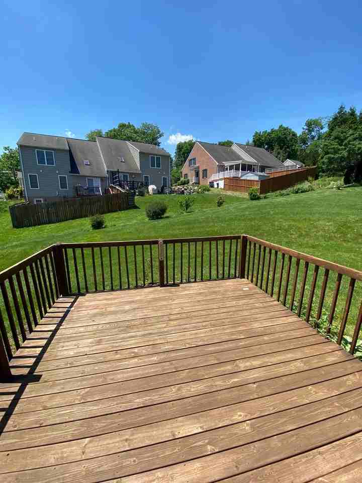 472 Hillside Dr - Photo 4 of 36