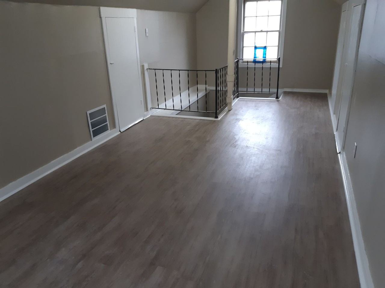 4109 Midway Ave - Photo 4 of 15