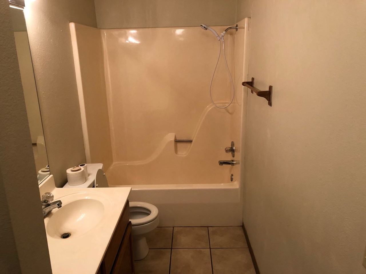 1681 N Linda Jo Pl - Photo 3 of 6