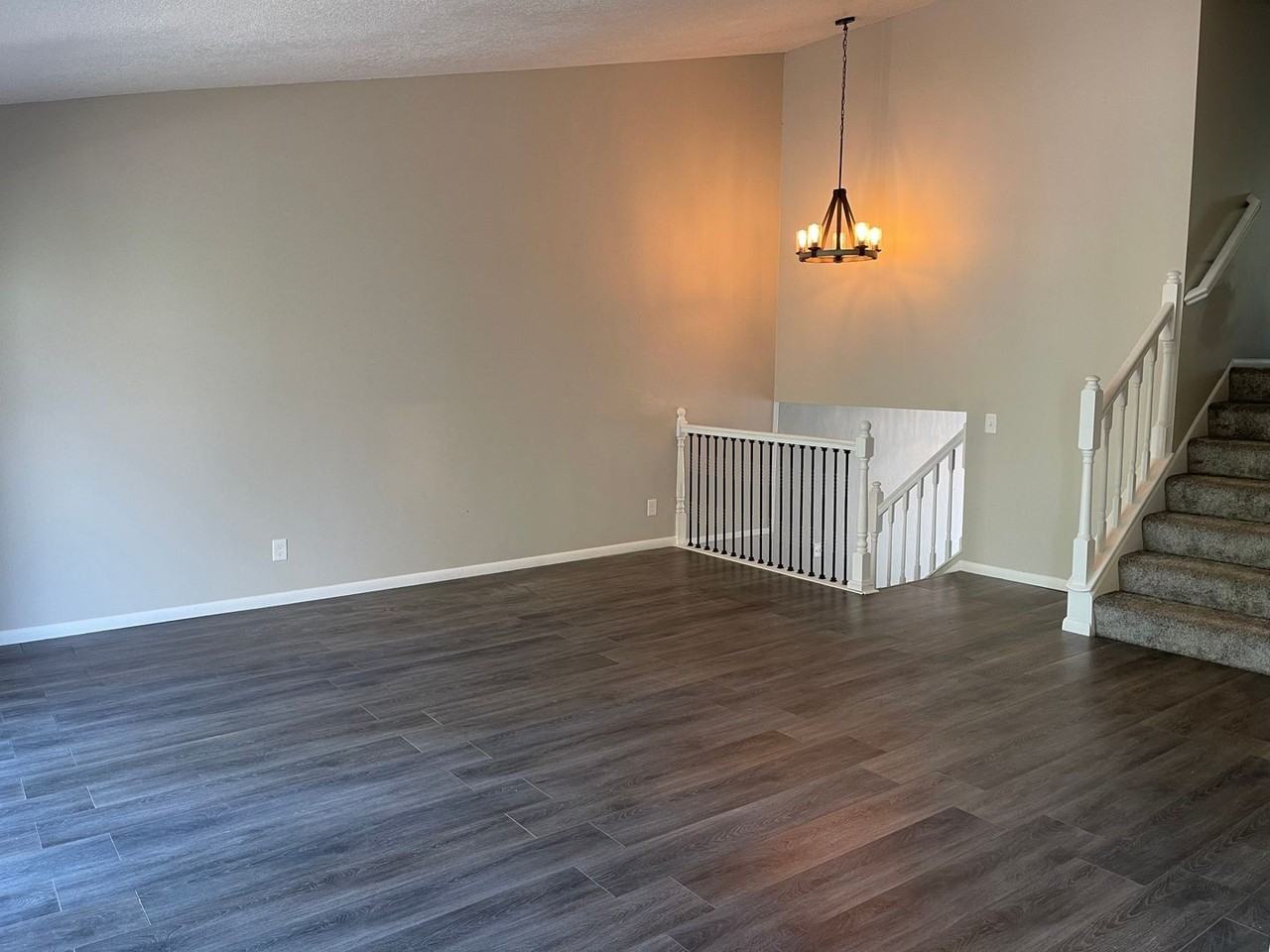 4050 Glacier Ln N - Photo 4 of 18
