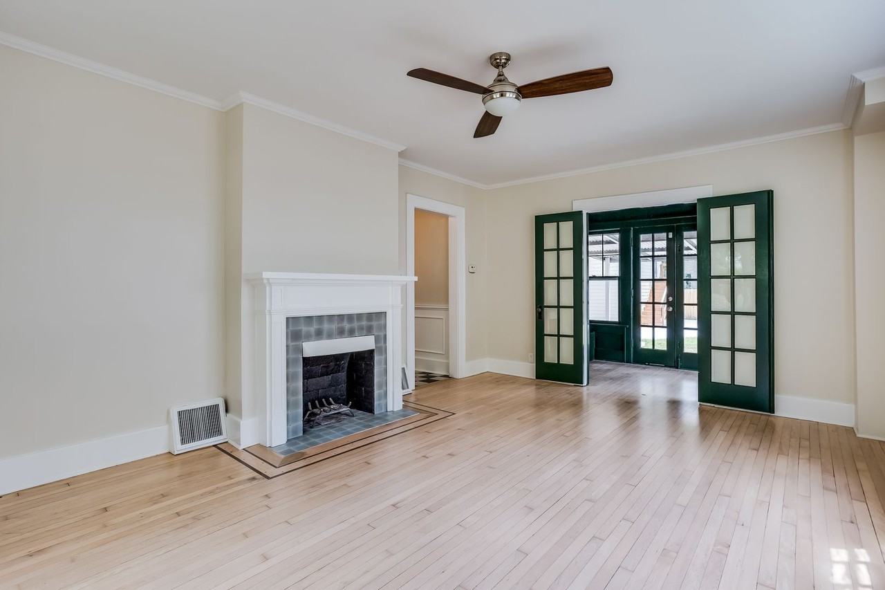 338 N Quentin St - Photo 4 of 24