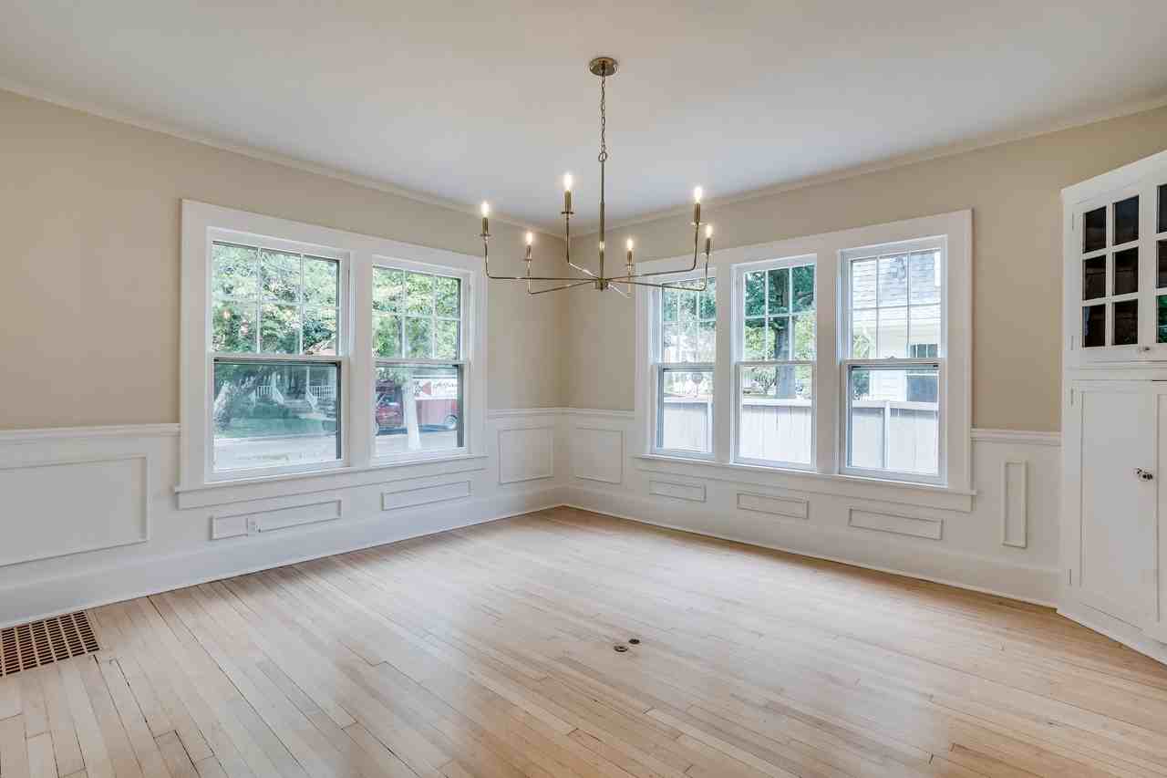 338 N Quentin St - Photo 6 of 24