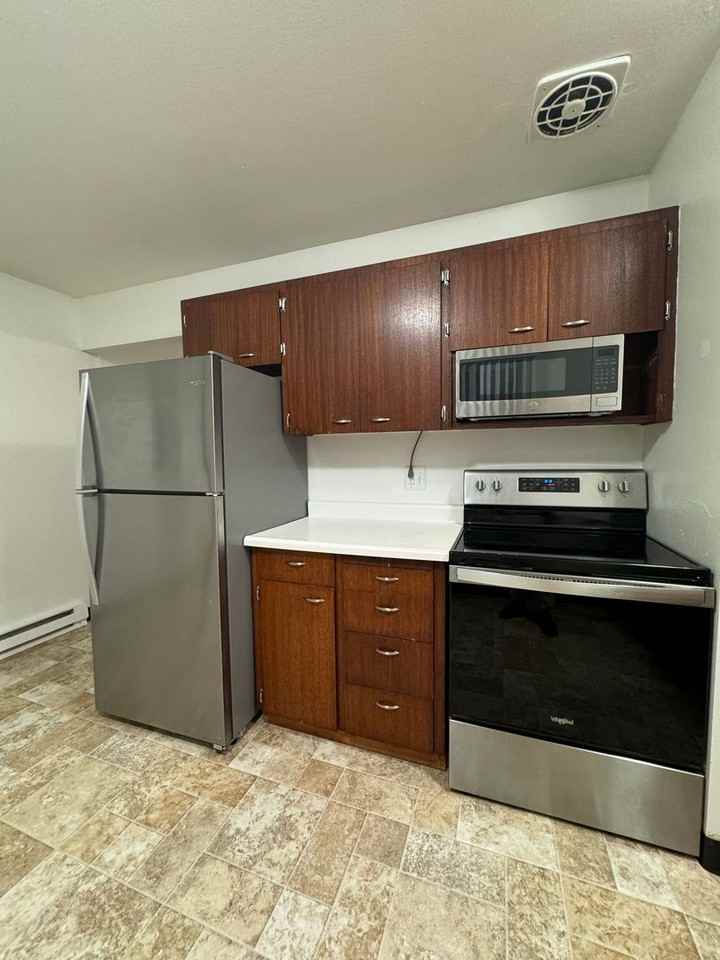 4610 Se 29th Ave - Photo 5 of 19