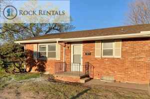 featured image of 1101 N Baker St
