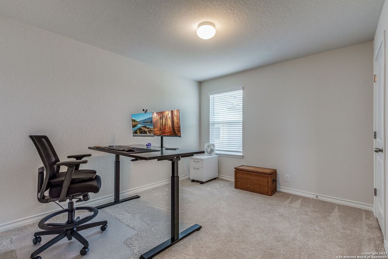 9610 Baytown Coast - Photo 4 of 12