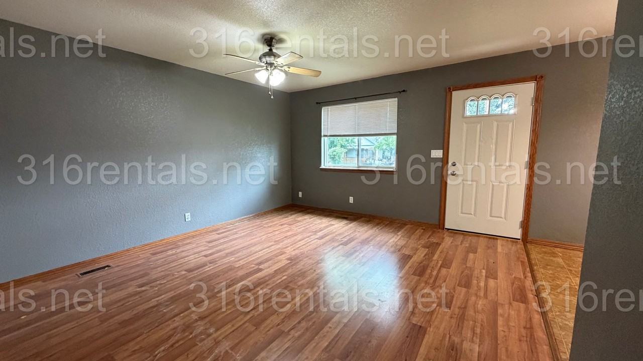 421 E 15th Ave - Photo 2 of 13