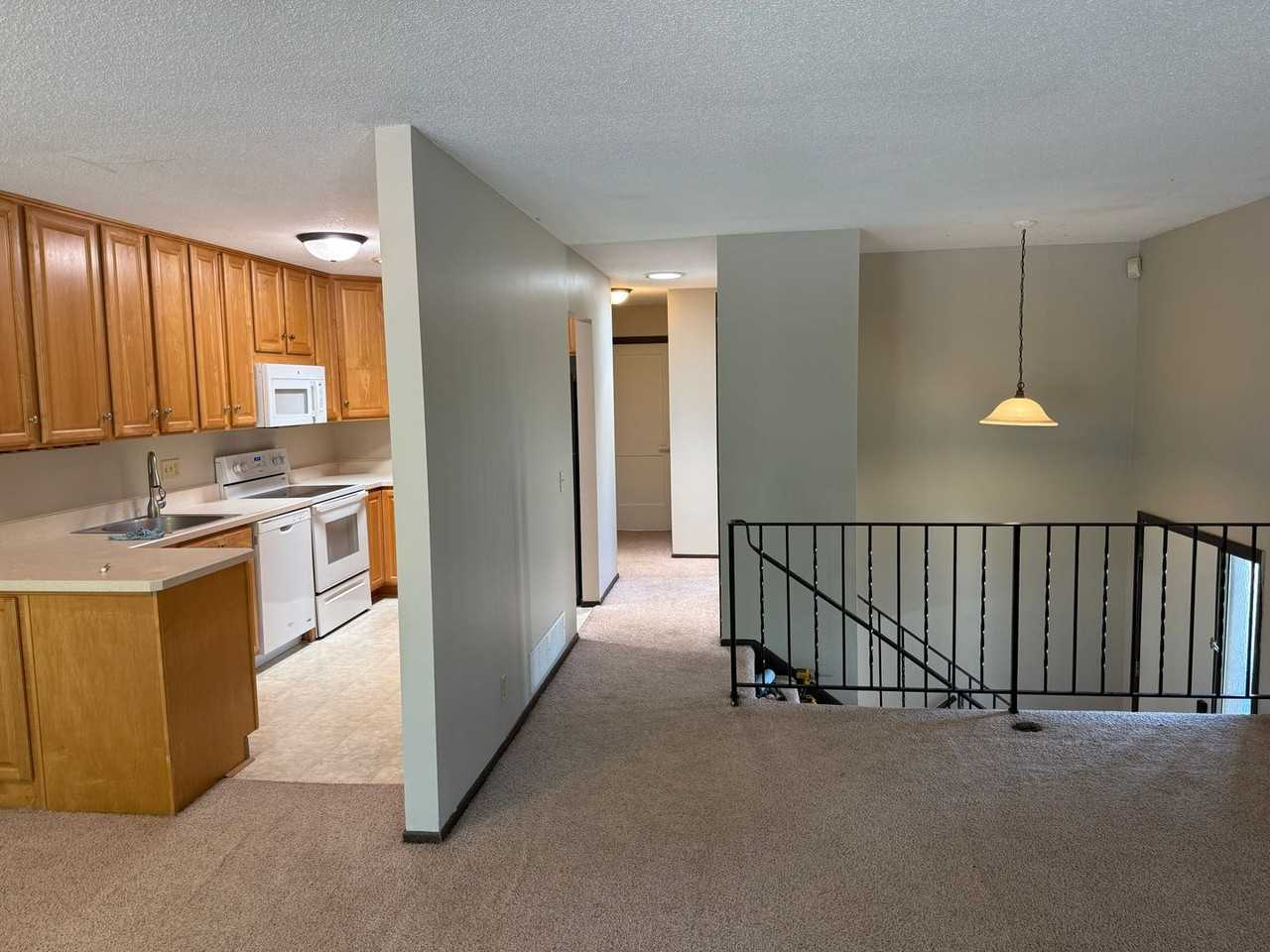 8201 W Park Hills Dr - Photo 3 of 11