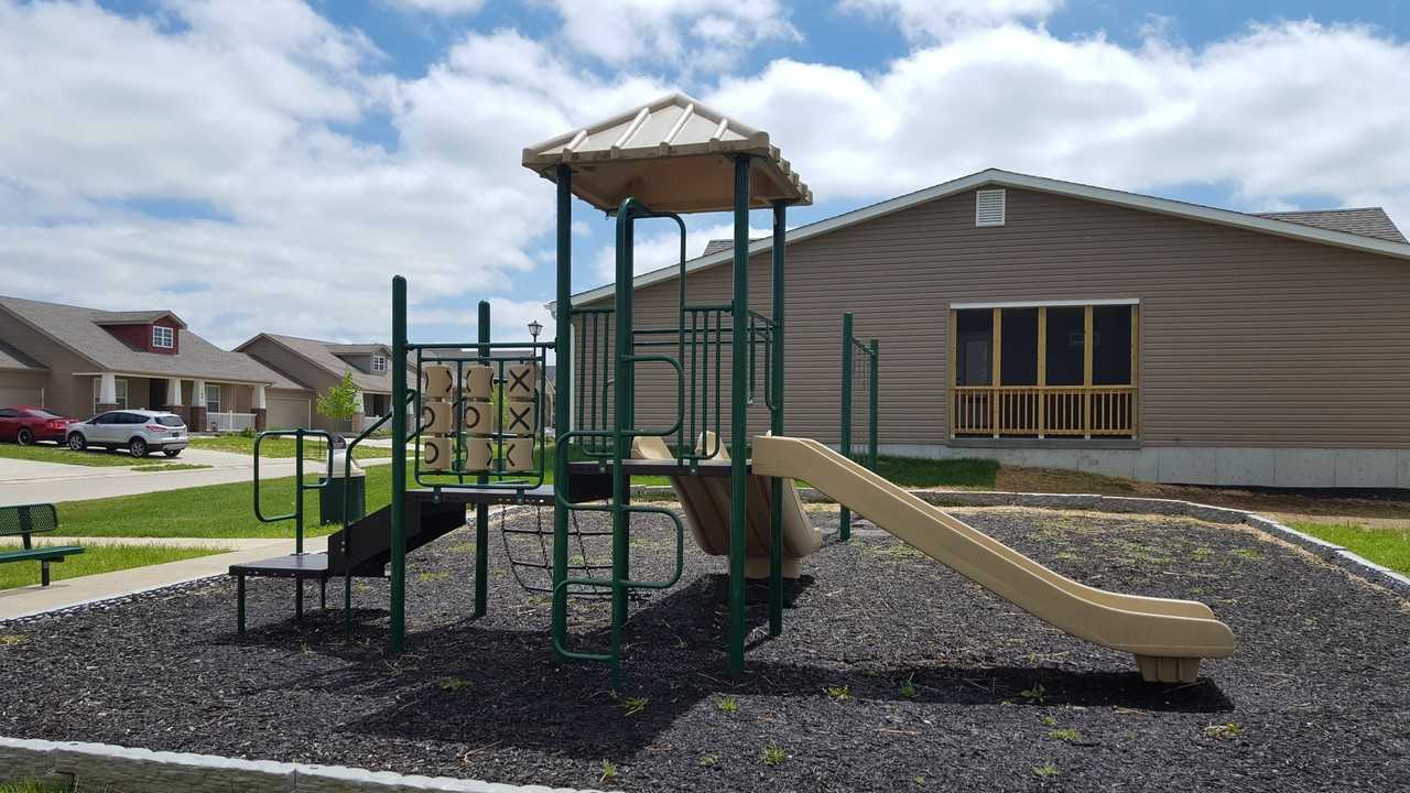 Quail Run Apartments and Townhomes - Photo 7 of 13