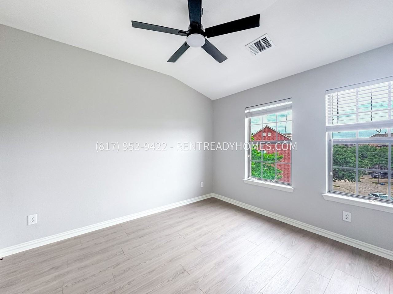 1495 Chase Ln - Photo 6 of 11
