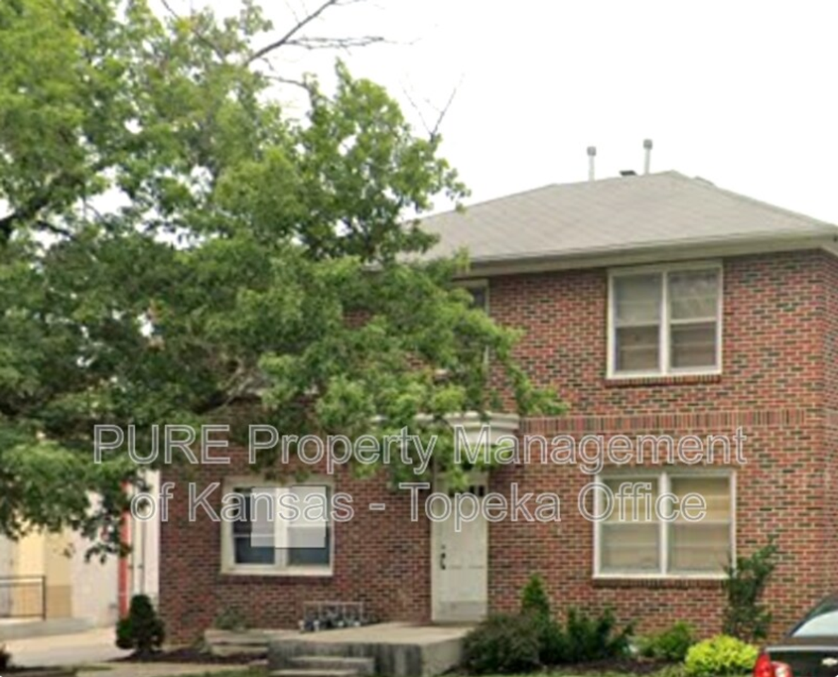 1239 Sw Oakley Ave #3 - Photo 3 of 8