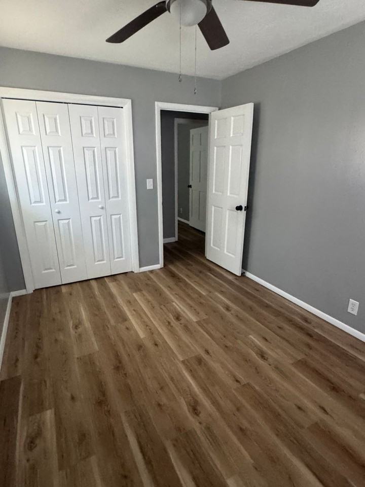 5610 Baylor Dr - Photo 2 of 13