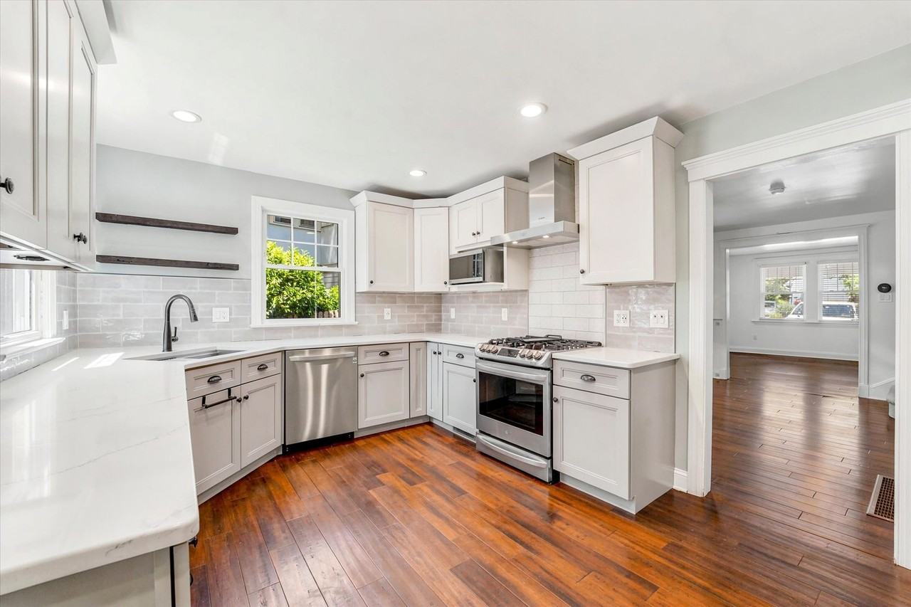 114 Biddle Rd - Photo 6 of 30