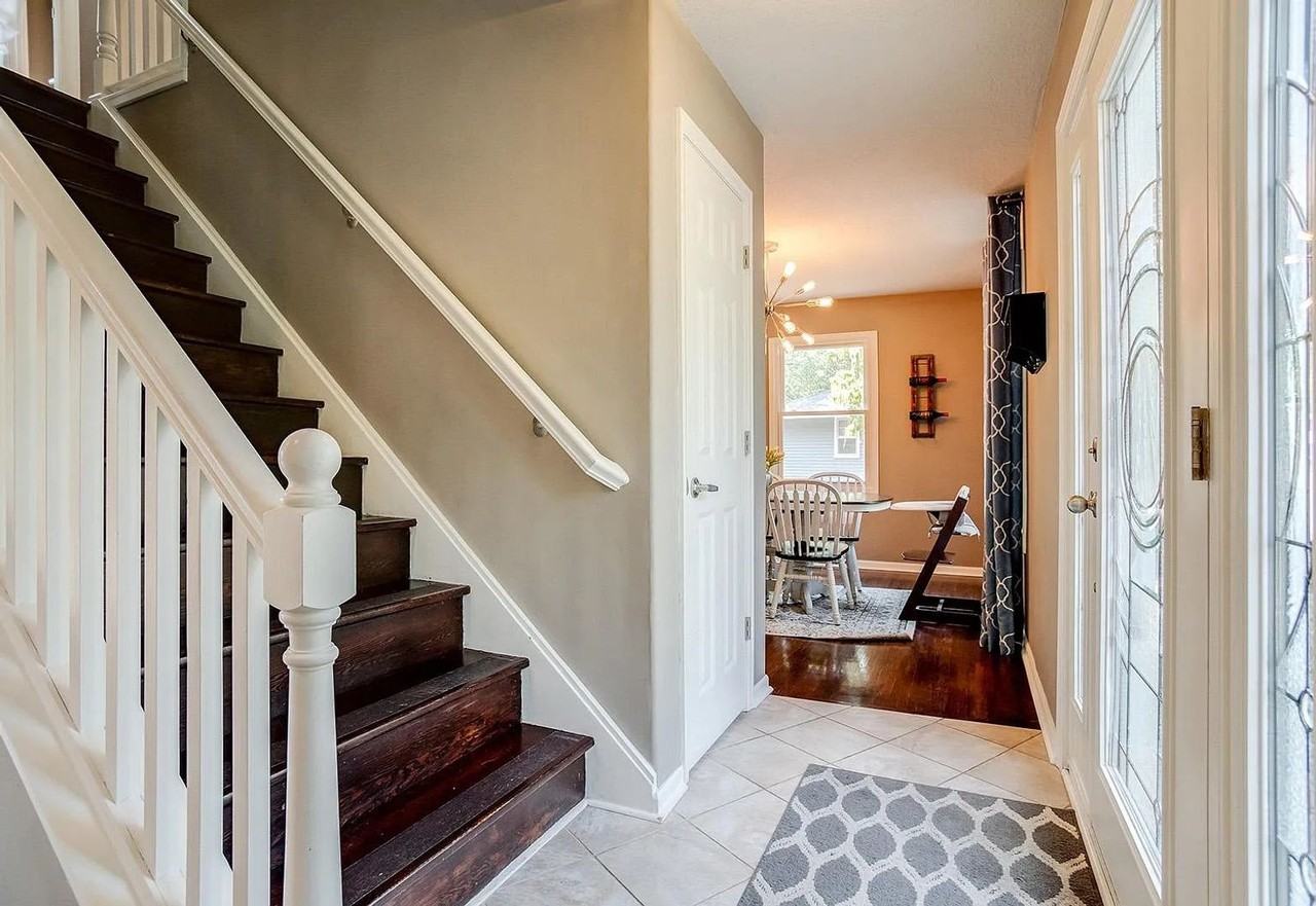 314 107th Ave Ne - Photo 3 of 46