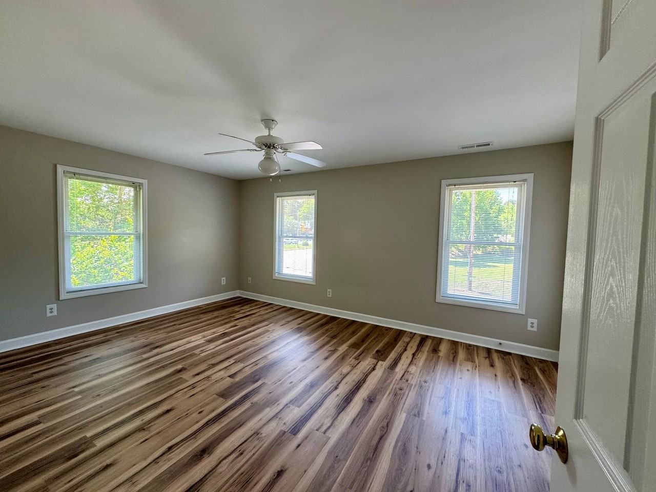 100 Umstead Dr #A - Photo 6 of 10