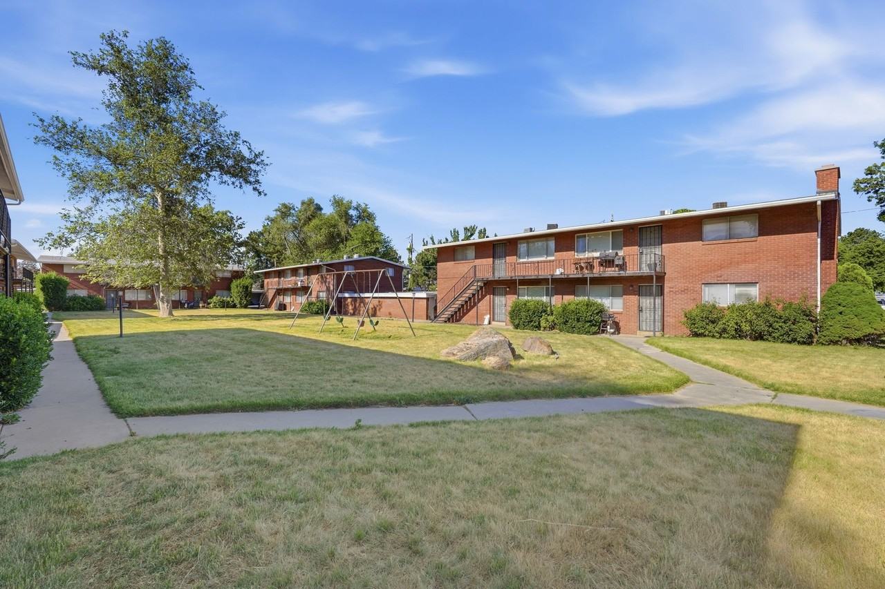 Clearfield Apartments - Photo 2 of 9