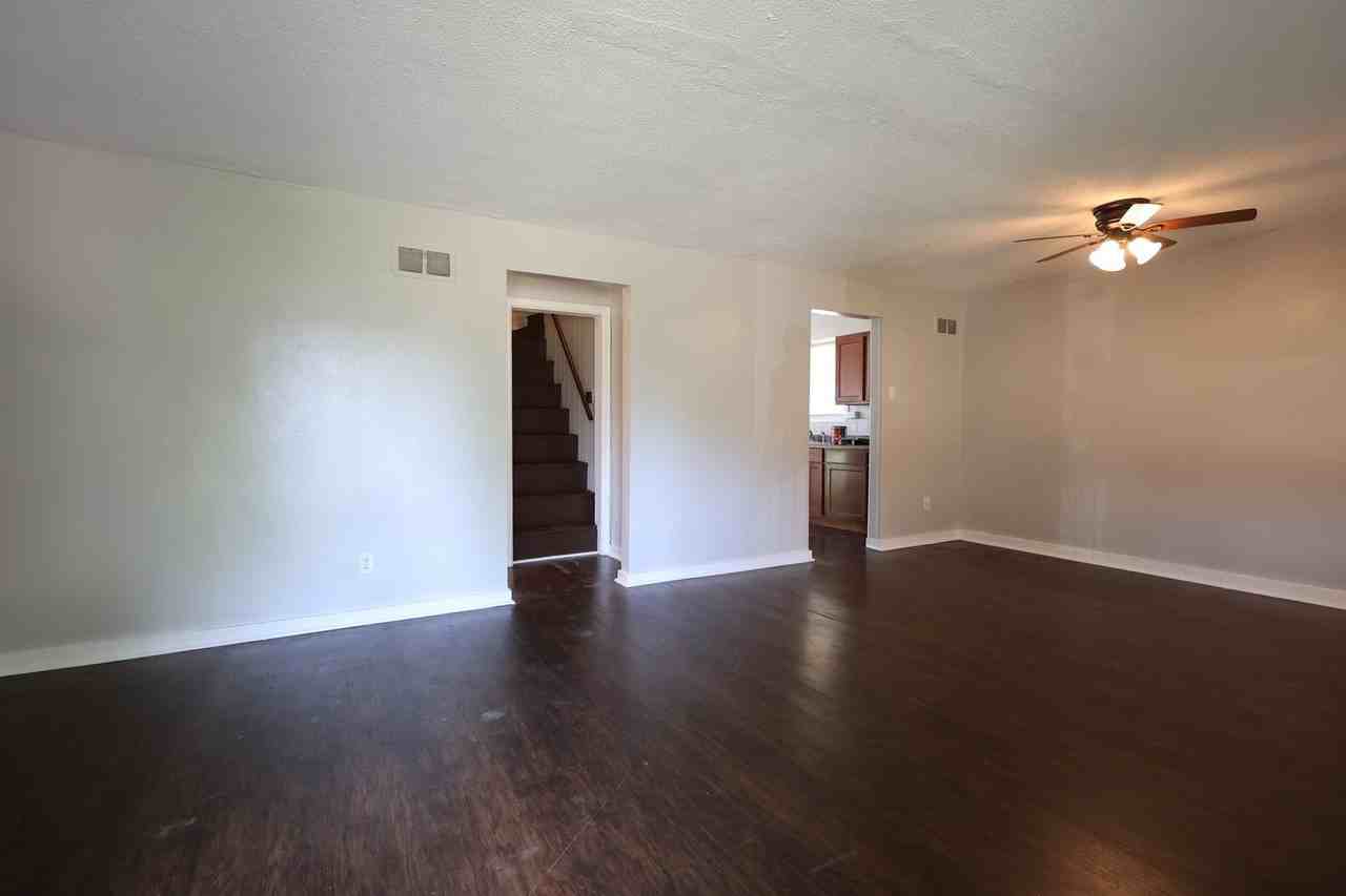 418 N Dade Ave - Photo 6 of 33