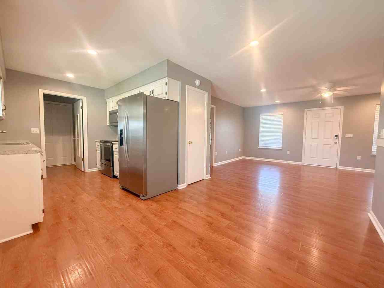 3639 Cumby Rd - Photo 6 of 33